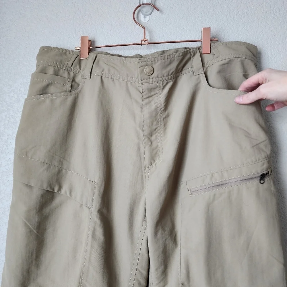 THE NORTH FACE Zip off Athletic active hiking‎ pants in tan size XL